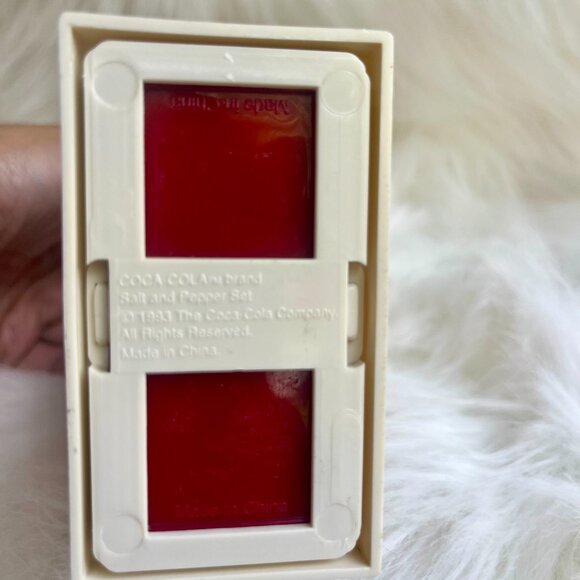 1993 Vintage Have a Coke Coca-Cola Salt and Pepper Shakers with Stand - Picture 5 of 5